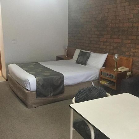 Sportslander Motor Inn Moama Zewnętrze zdjęcie