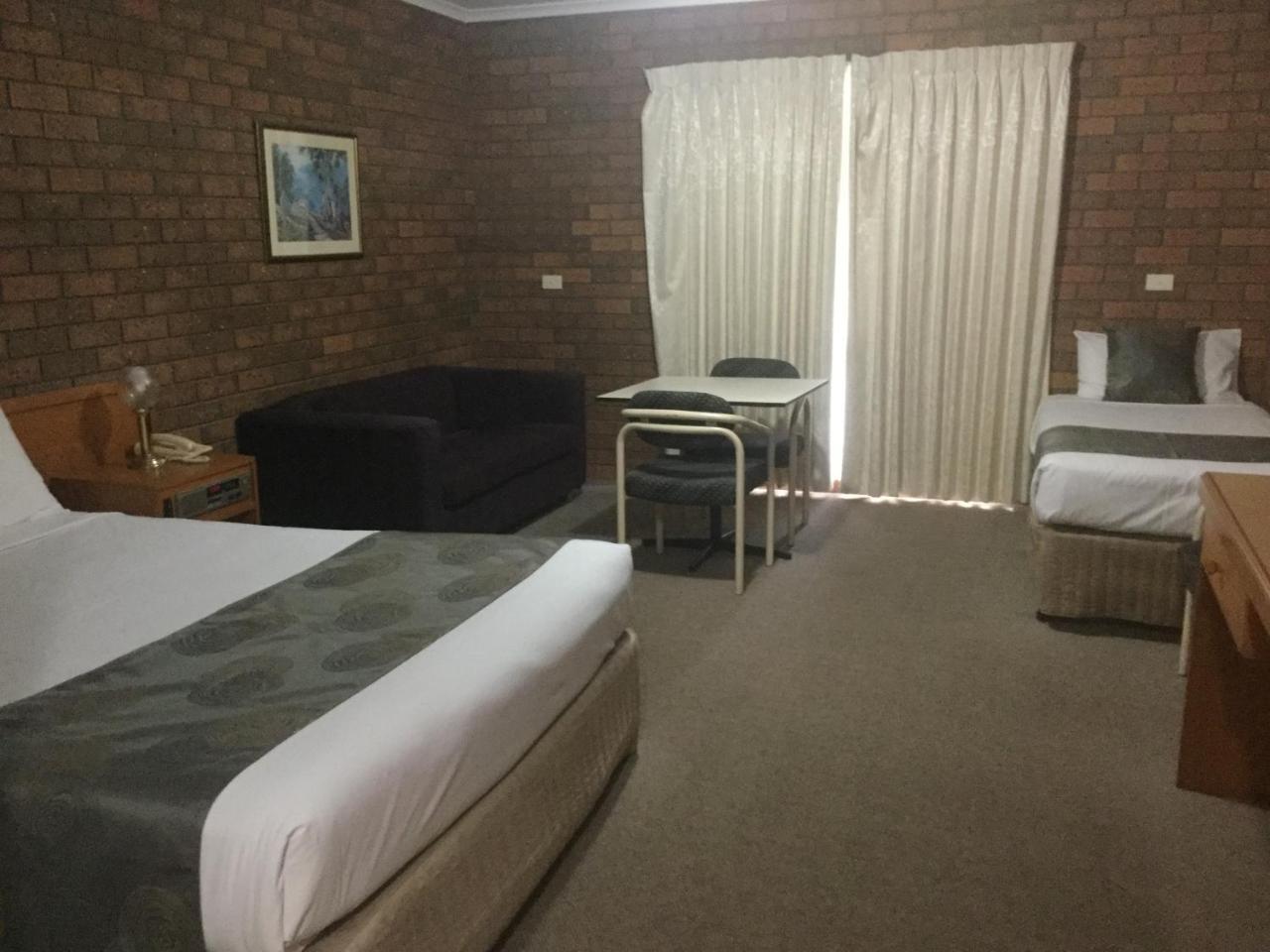 Sportslander Motor Inn Moama Zewnętrze zdjęcie