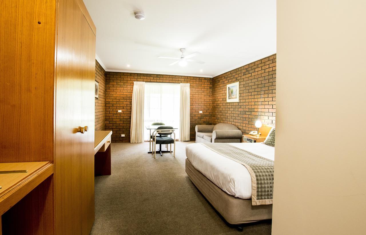 Sportslander Motor Inn Moama Zewnętrze zdjęcie